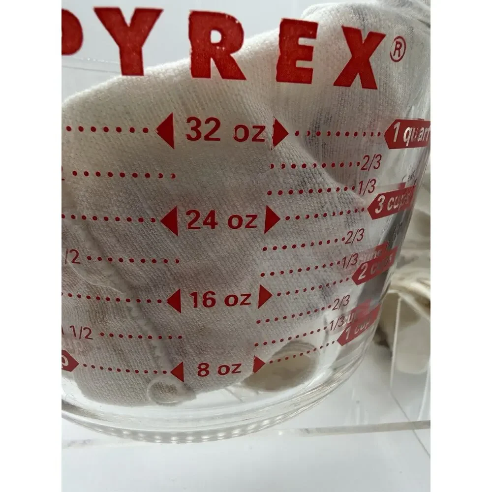 Vintage Pyrex Measuring Cup 1000 ml 4 Cup Red Made in USA